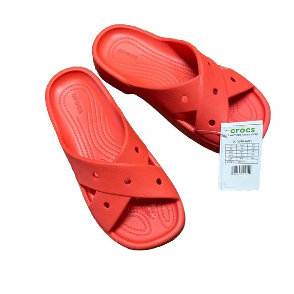 Crocs Women's Cross Strap Sandals Size 8 Cherry Red - Picture 3 of 6